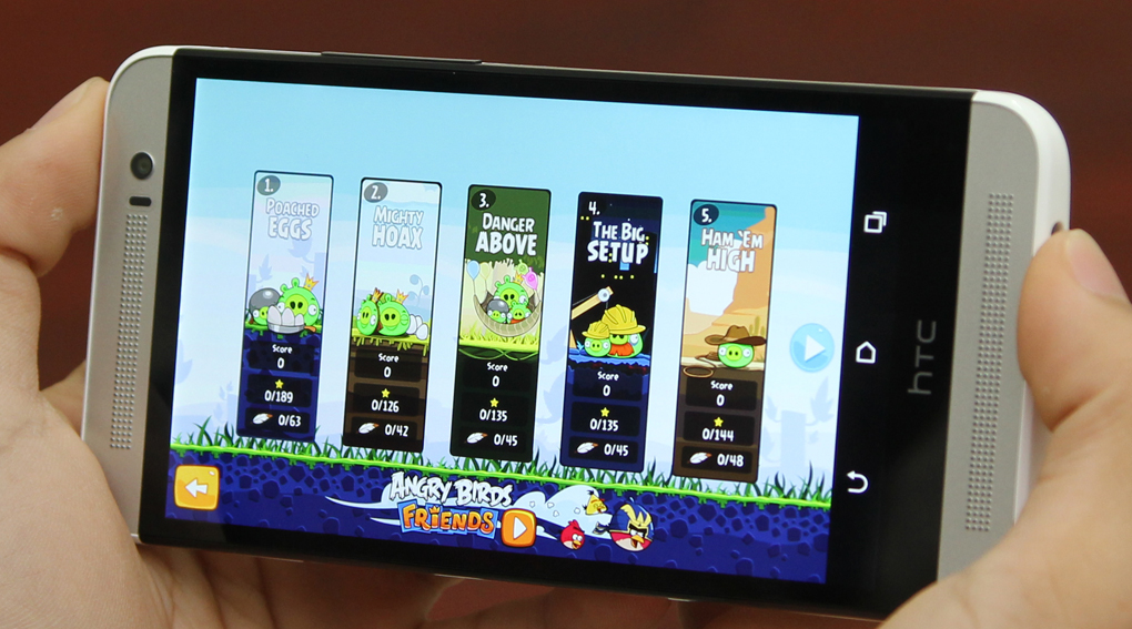 <p>Mạnh mẽ, mượt m&agrave; d&ugrave; bạn khởi chạy ứng dụng hay chơi bất kỳ game nặng n&agrave;o nhờ bộ xử l&yacute; bốn nh&acirc;n, RAM 2GB</p>