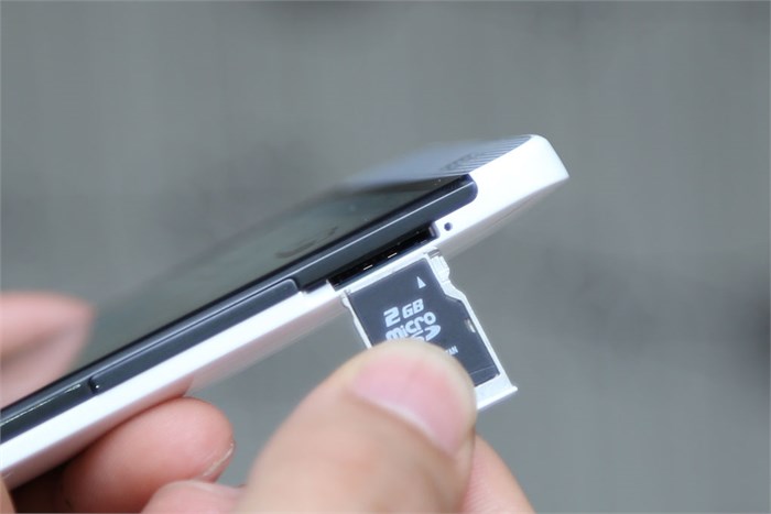 Điện thoại HTC One E8