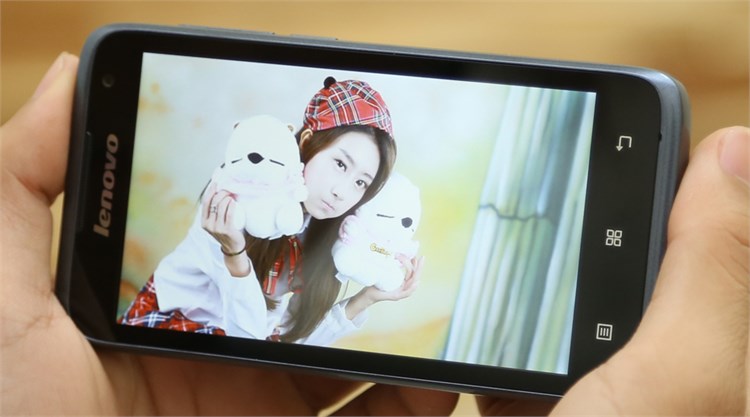 Điện thoại Lenovo A526