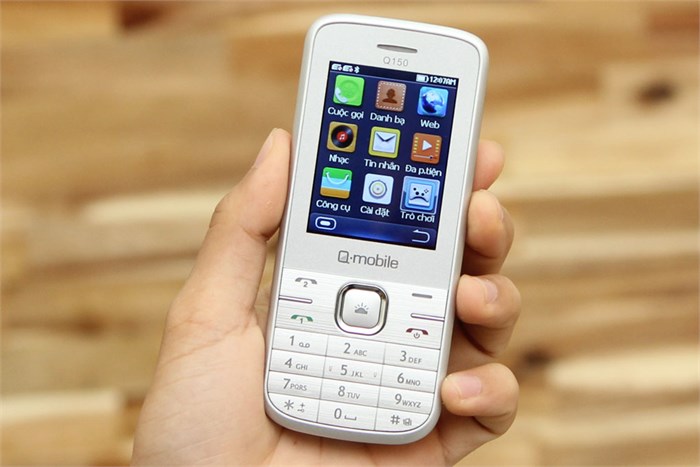 Điện thoại Q-Mobile Q150