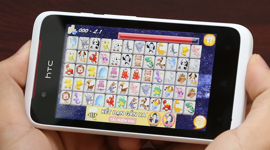 <p>M&agrave;n h&igrave;nh 4 inch cảm ứng đa điểm nhạy, m&agrave;u sắc sống động hiển thị h&igrave;nh ảnh trung thực, sắc n&eacute;t.&nbsp;</p>