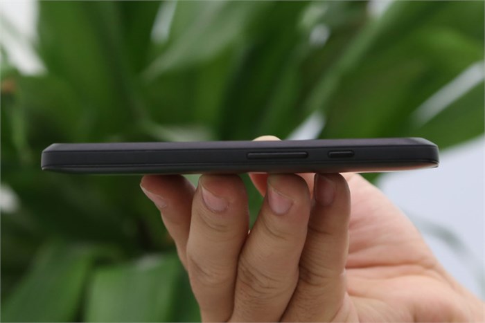 Điện thoại HTC Desire 210 Dual SIM