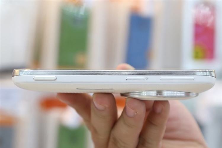 Điện thoại Samsung Galaxy K zoom