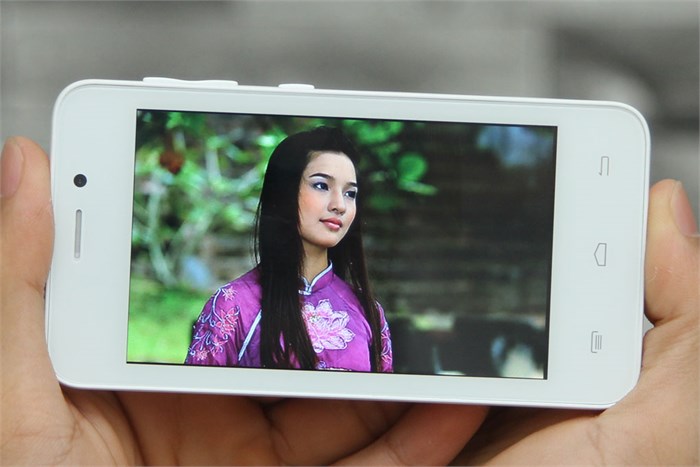 Điện thoại Mobiistar Touch Bean 402C Màu Trắng