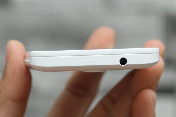 Điện thoại Mobiistar Touch Bean 402C Màu Trắng