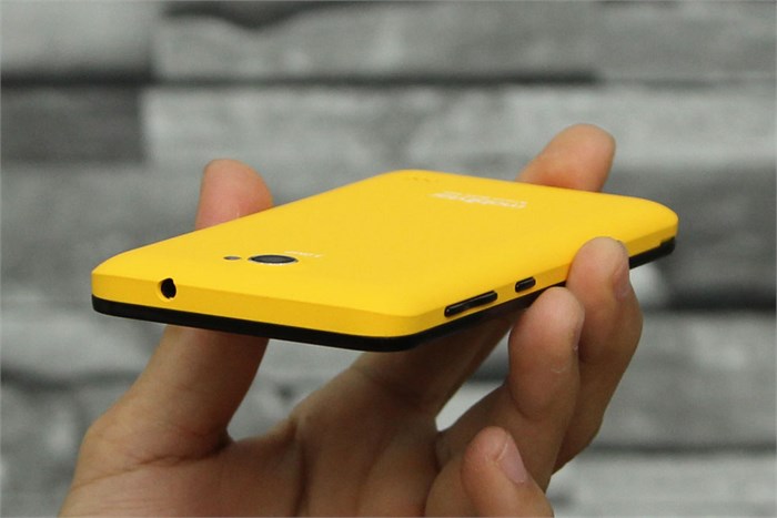 Điện thoại Mobiistar Touch Bean 402C Màu Đen - Vàng