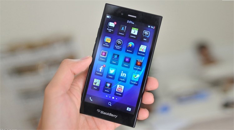 Điện thoại BlackBerry Z3