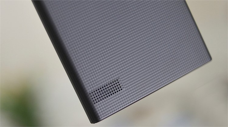 Điện thoại BlackBerry Z3