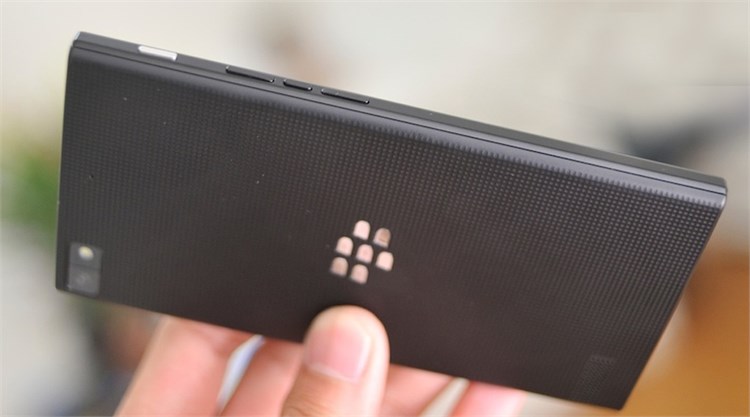 Điện thoại BlackBerry Z3