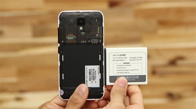 Điện thoại Gionee Pioneer P2S