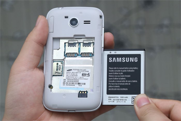 Điện thoại Samsung Galaxy Pocket 2 G110