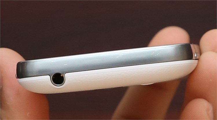 Điện thoại Samsung Galaxy Pocket 2 G110