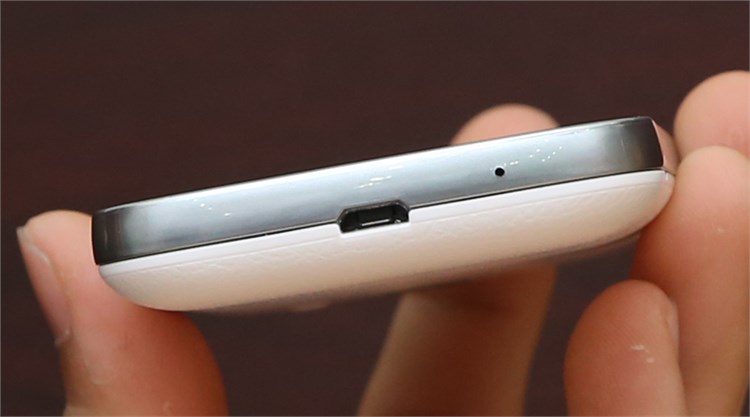 Điện thoại Samsung Galaxy Pocket 2 G110