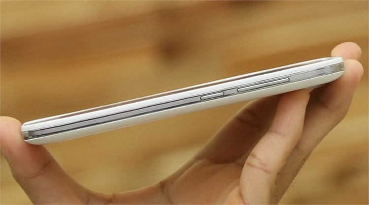 Điện thoại Mobiistar Lai 504M