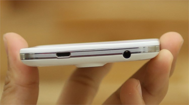 Điện thoại Mobiistar Lai 504M