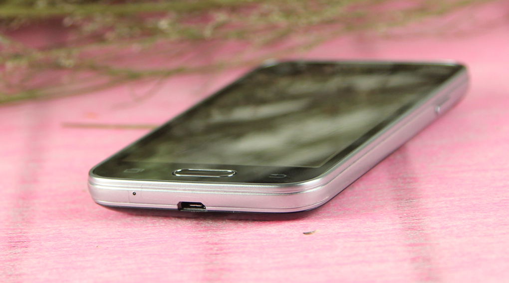 Điện thoại Samsung Galaxy V