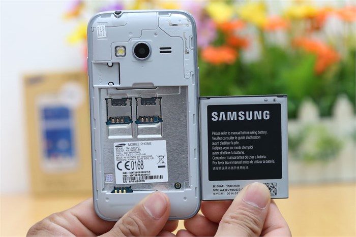 Điện thoại Samsung Galaxy V