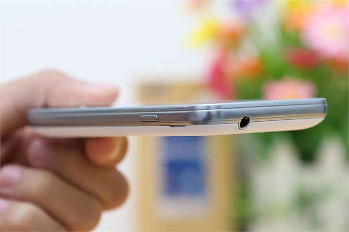 Điện thoại Samsung Galaxy V