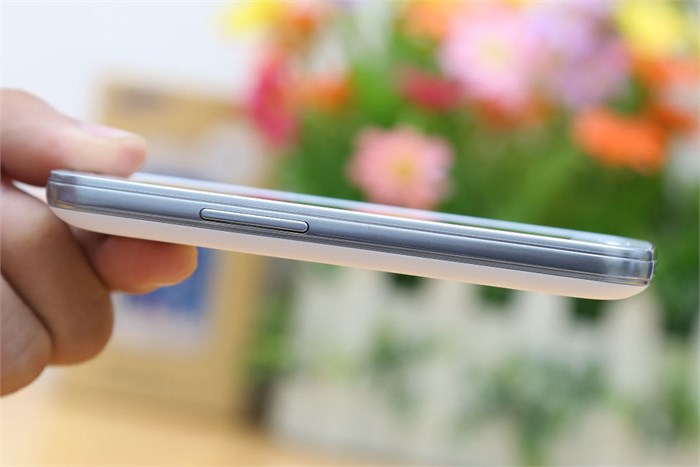 Điện thoại Samsung Galaxy V