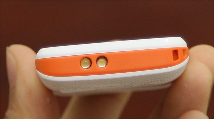Điện thoại MOBIISTAR B210
