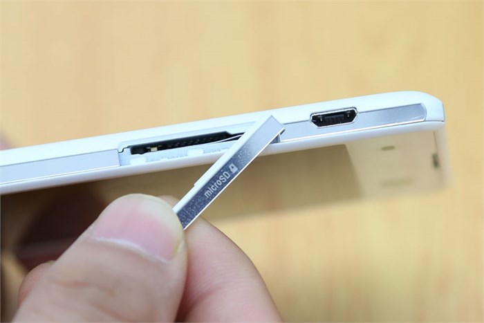 Điện thoại Sony Xperia C3