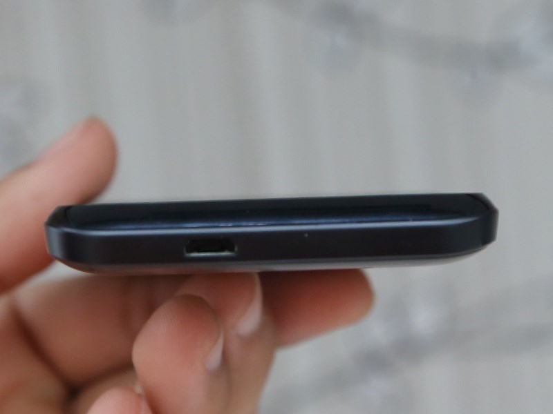 Điện thoại Wing Hero 40