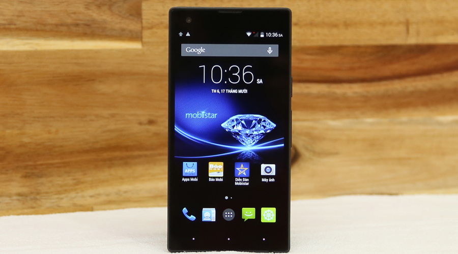 <p>Cảm hứng thiết kế &ldquo;pha l&ecirc; đen&rdquo; vỏ nguy&ecirc;n khối chắc chắn, trong suốt nhờ 2 mặt được ốp k&iacute;nh cường lực sang trọng.</p>