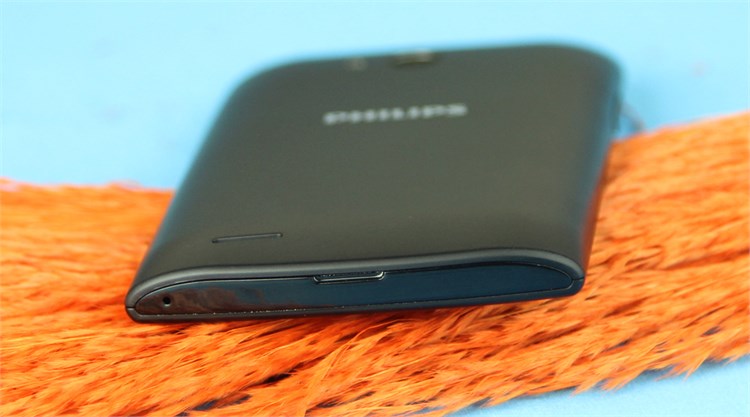 Điện thoại Philips S308