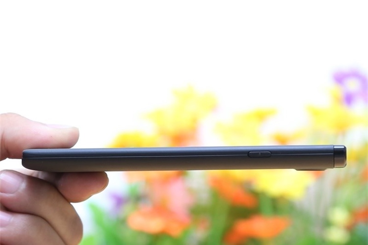 Điện thoại Philips S388