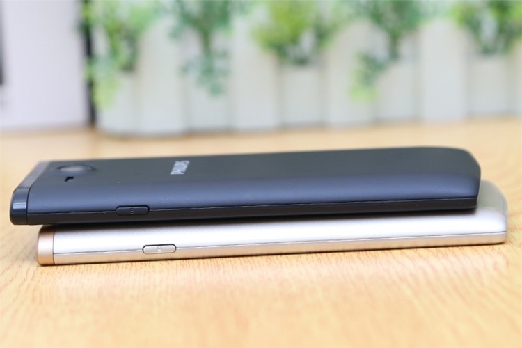 Điện thoại Philips S388