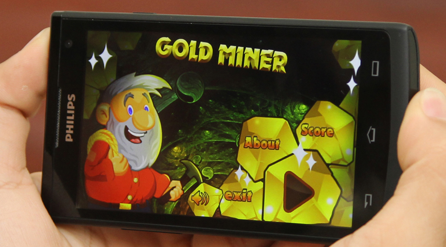 Cáu hình lõi tứ giúp máy chạy mượt các ứng dụng hàng ngày hay các game thông dụng.