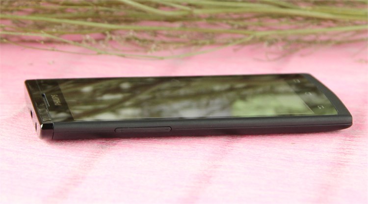 Điện thoại Philips S388