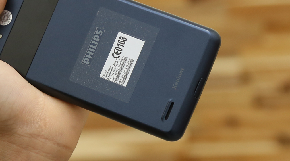 Pin dung lượng khổng lồ 5300 mAh, thoải mãi chơi game, lướt web cả ngày mà không lo hết pin.