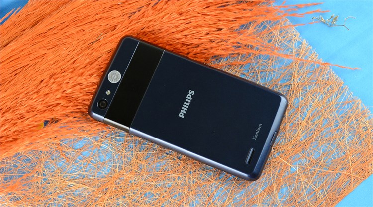 Điện thoại Philips Xenium W6610