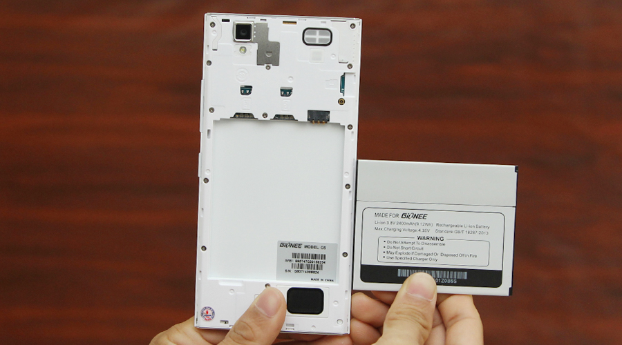 <p>Kết nối 2 SIM 2 s&oacute;ng tiện lợi</p>