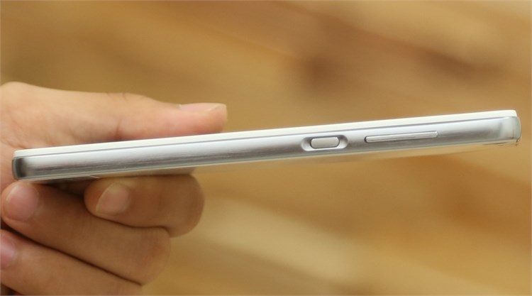 Điện thoại Lenovo S850 Màu Trắng