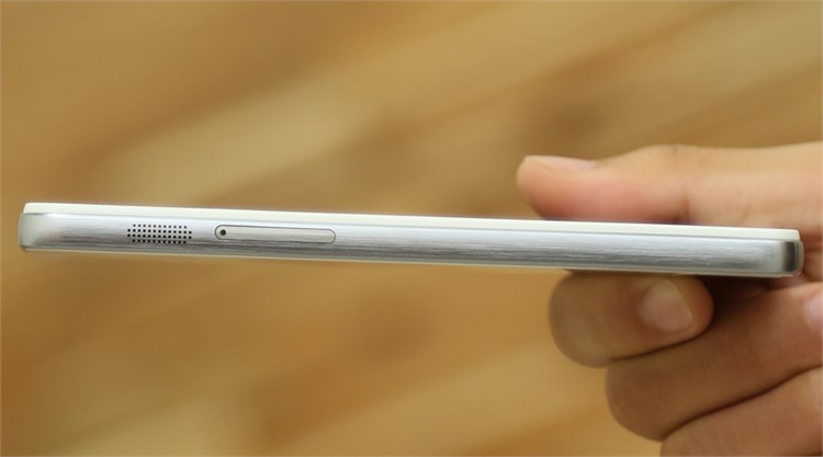 Điện thoại Lenovo S850 Màu Trắng