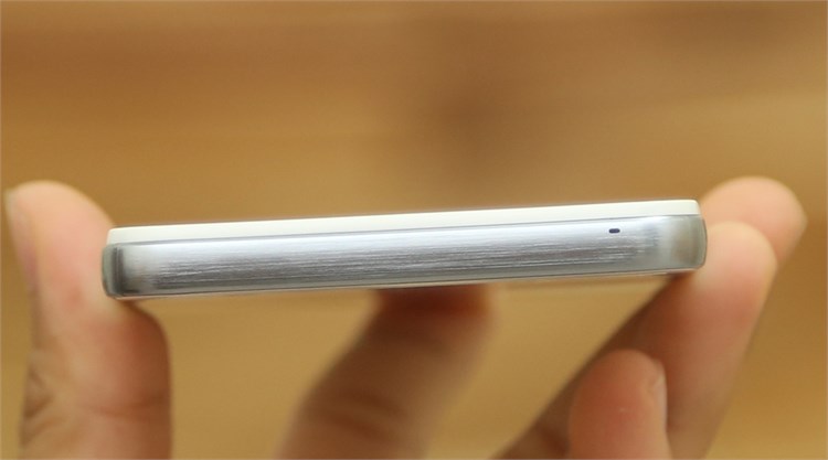 Điện thoại Lenovo S850 Màu Trắng