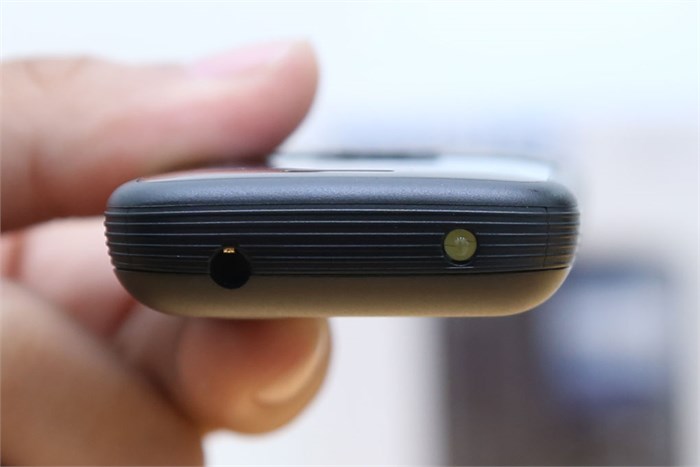 Điện thoại Philips E130