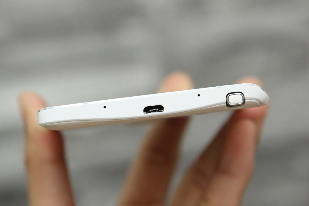 Điện thoại Samsung Galaxy Note Edge