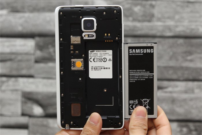 Điện thoại Samsung Galaxy Note Edge