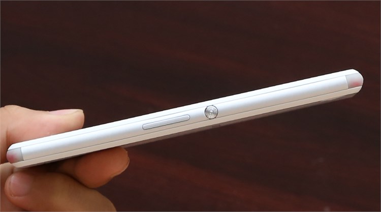 Điện thoại Sony Xperia E3