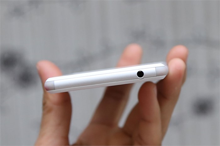 Điện thoại Sony Xperia E3