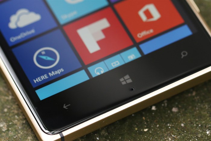 Điện thoại Nokia Lumia 830