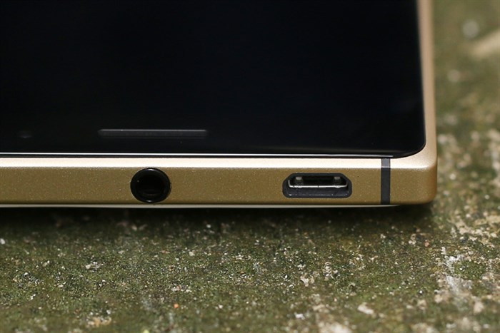 Điện thoại Nokia Lumia 830