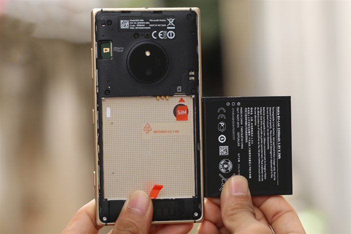 Điện thoại Nokia Lumia 830