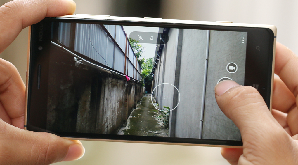 Điện thoại Nokia Lumia 830