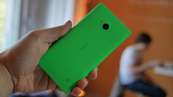 Nokia Lumia 735 Nokia Lumia 735