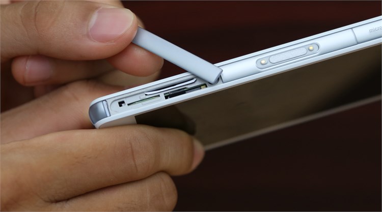 Điện thoại Sony Xperia Z3 Compact