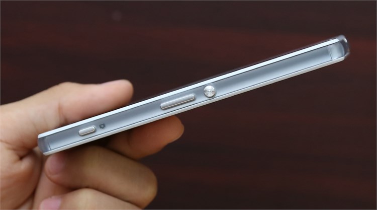 Điện thoại Sony Xperia Z3 Compact